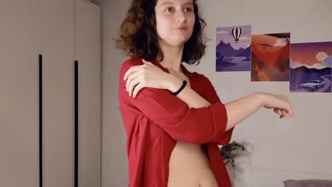 Mia  online show from 01.27.25