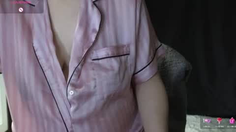 Snapshot of mia_g0ld chatting on 05.02.26 Golden ones online show from 05.02.26