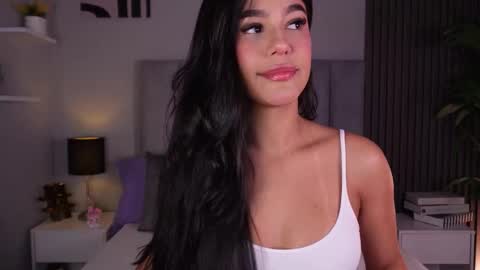 Snapshot of mia_gabbaai chatting on 03.18.26 Mia online show from 03.18.26