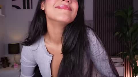 Snapshot of mia_gabbaai chatting on 03.25.26 Mia online show from 03.25.26