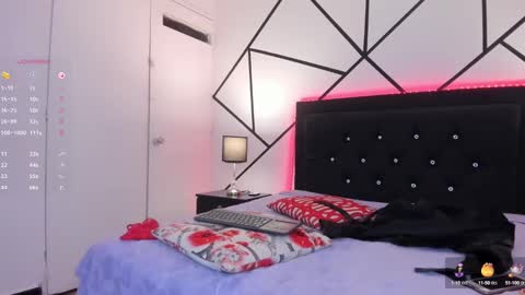 mia_greco_ online show from 02.14.25