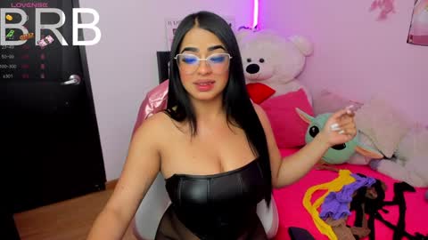 Mia J Abbey online show from 12.27.24