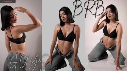 Mia online show from 09.13.25