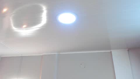 Mia online show from 12.05.25