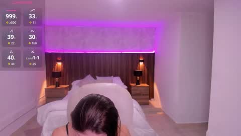 Snapshot of mia_lanee_ chatting on 10.24.25 Mia Lane online show from 10.24.25