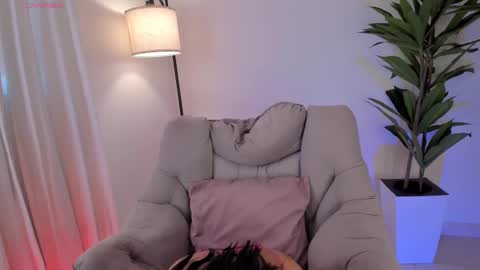 Snapshot of mia_love__ chatting on 09.26.25 MIA LOVE online show from 09.26.25