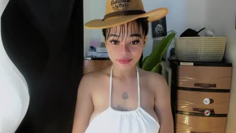 Snapshot of mia_lover9 chatting on 07.21.26 M I A online show from 07.21.26