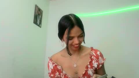 mia lucy 21 online show from 11.12.25