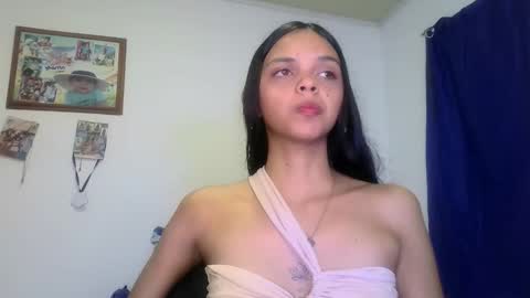 mia lucy 21 online show from 12.14.25