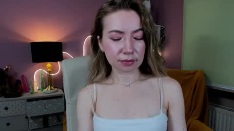 Mia online show from 10.26.25