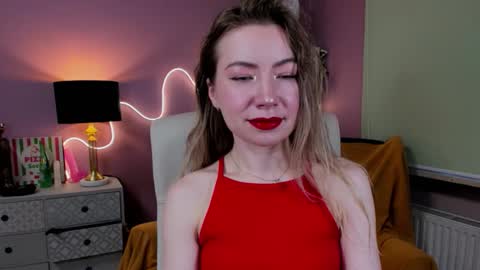 Mia online show from 11.20.25