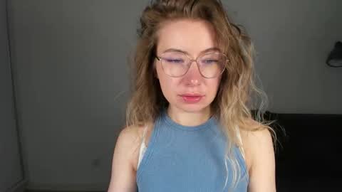 Mia online show from 01.11.26