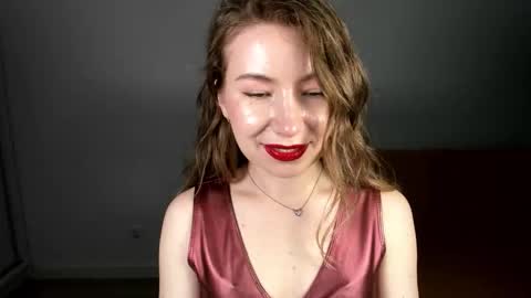 Snapshot of mia_luxx92 chatting on 05.31.26 Mia online show from 05.31.26
