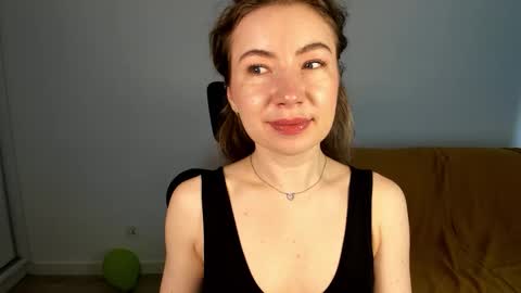 Snapshot of mia_luxx92 chatting on 06.02.26 Mia online show from 06.02.26