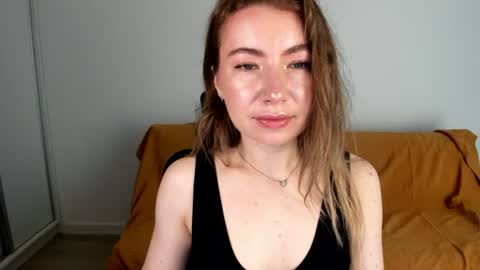 Snapshot of mia_luxx92 chatting on 06.20.26 Mia online show from 06.20.26