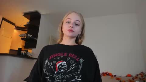 Mia here Appreciate your support online show from 09.17.25