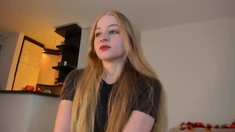 Mia here Appreciate your support online show from 09.23.25