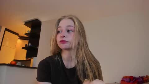 Mia here Appreciate your support online show from 10.07.25