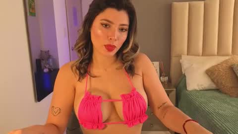 Snapshot of mia_monroe_888 chatting on 11.20.25 Mia Monroe online show from 11.20.25