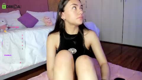 Mia Nevaeh - follow me online show from 06.09.26