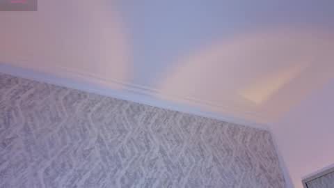 Snapshot of mia_oceann chatting on 11.08.25 MIa online show from 11.08.25