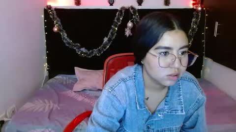 Mia  online show from 12.28.24