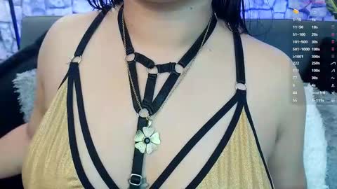 Snapshot of mia_roux1 chatting on 11.17.25 Mia online show from 11.17.25