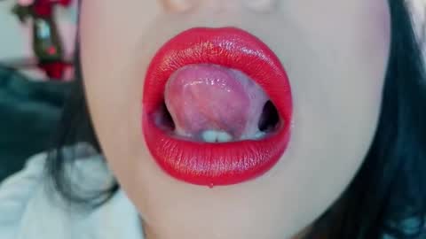 Mia online show from 03.02.26