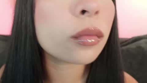 Mia online show from 05.27.26