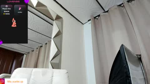 MIA HOT online show from 04.14.26