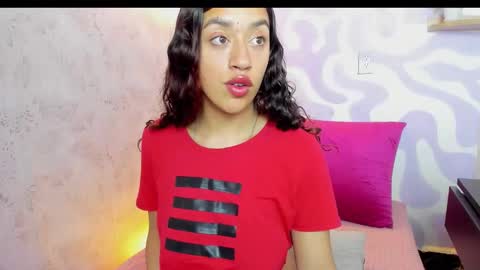 Mia . online show from 03.17.26