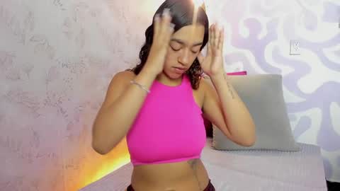 Mia . online show from 03.31.26