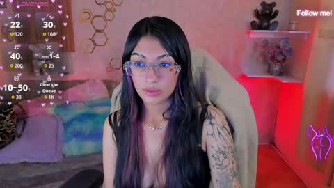 Mia online show from 06.07.26