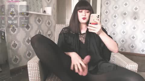 mia_wallase online show from 01.28.25