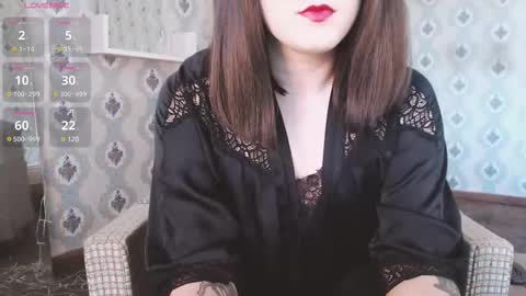 mia_wallase online show from 02.26.25