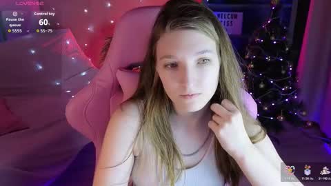 Mia online show from 12.16.25