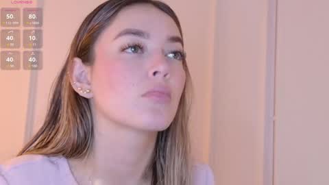 Mia White  online show from 05.11.26