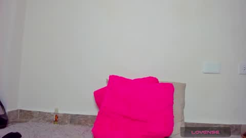 Snapshot of mia_xxx__ chatting on 12.24.24 MIA INDEPENDENT MODEL online show from 12.24.24