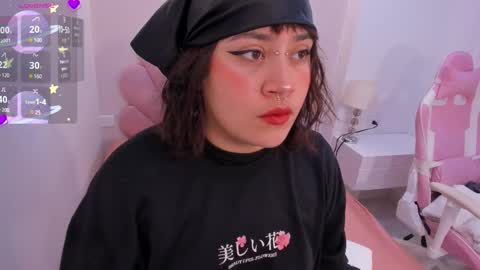 mia_yeager online show from 10.12.25