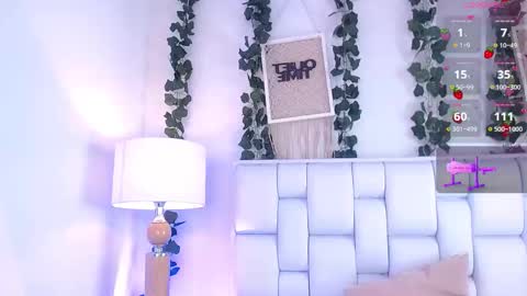 Mia online show from 10.11.25