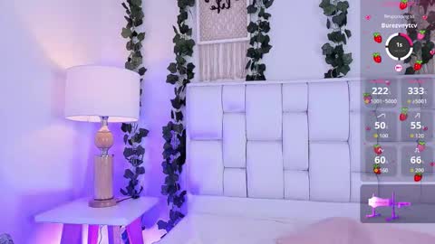 Mia online show from 10.29.25