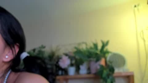 Snapshot of miaa_rose__ chatting on 01.19.25 Miaa online show from 01.19.25