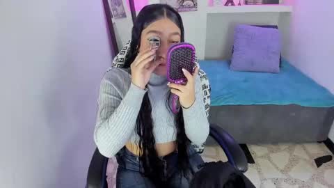 Snapshot of miaa_scott chatting on 09.17.25 online show from 09.17.25