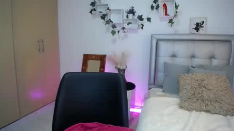 miaa_star_1x online show from 11.15.25