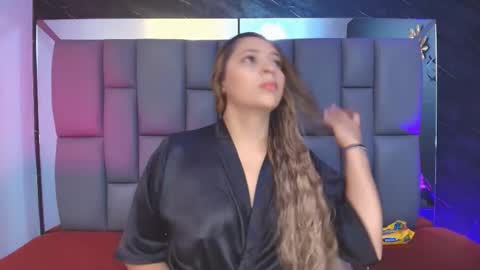 Snapshot of miaabrown__ chatting on 09.26.25 Mia online show from 09.26.25