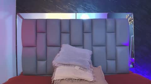 Snapshot of miaabrown__ chatting on 10.07.25 Mia online show from 10.07.25