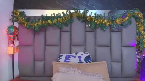 Mia online show from 12.05.25