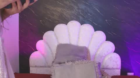 Mia online show from 03.28.26