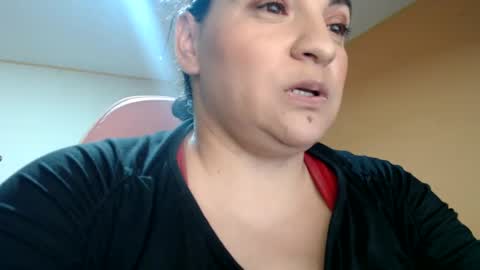 Snapshot of miaabrownn chatting on 10.03.25 MIA online show from 10.03.25