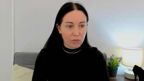 Mia online show from 03.26.26